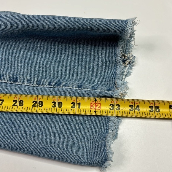 Good American Raw Hem Ripped Knees Indigo129 Jeans Size 6 NWT - Picture 9 of 15